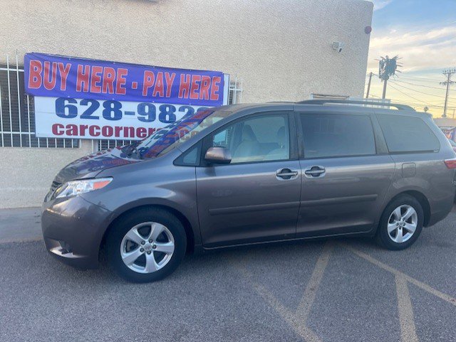 Used 2015 Toyota Sienna LE