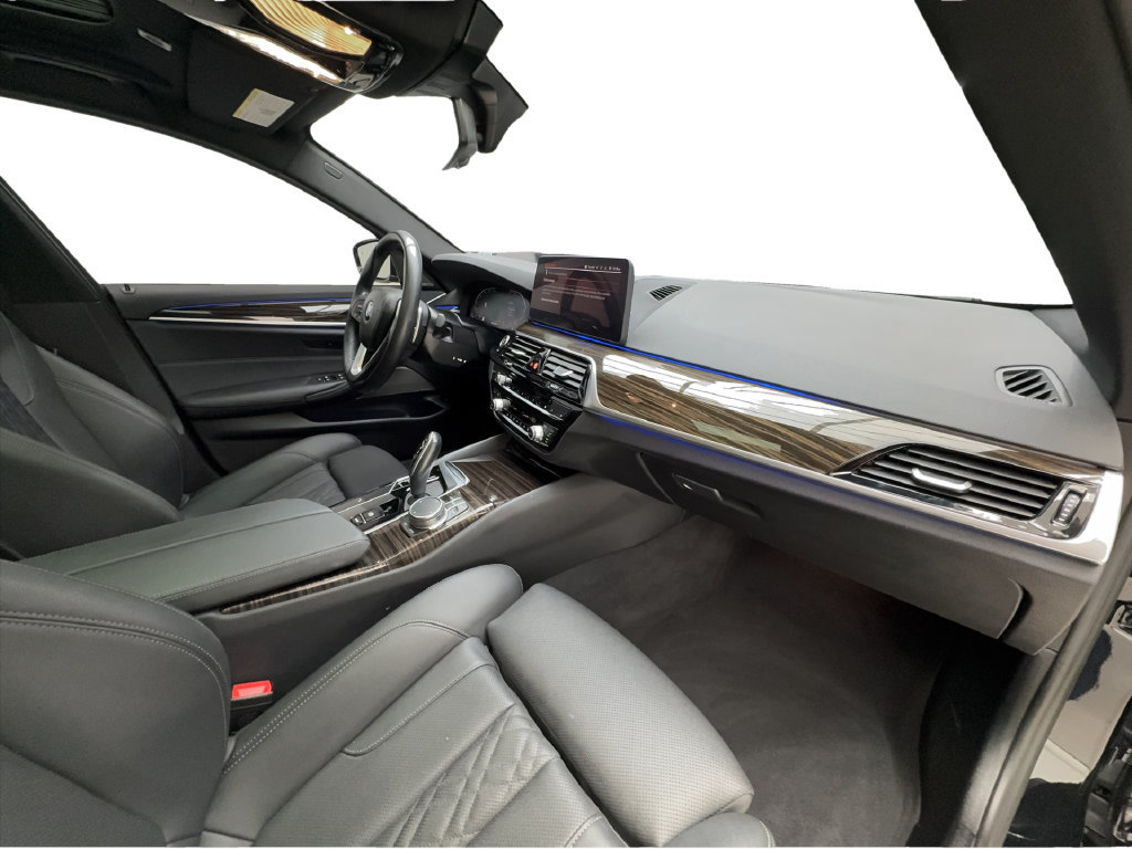 Used 2023 BMW 530i w/ Premium Package RWD image 36