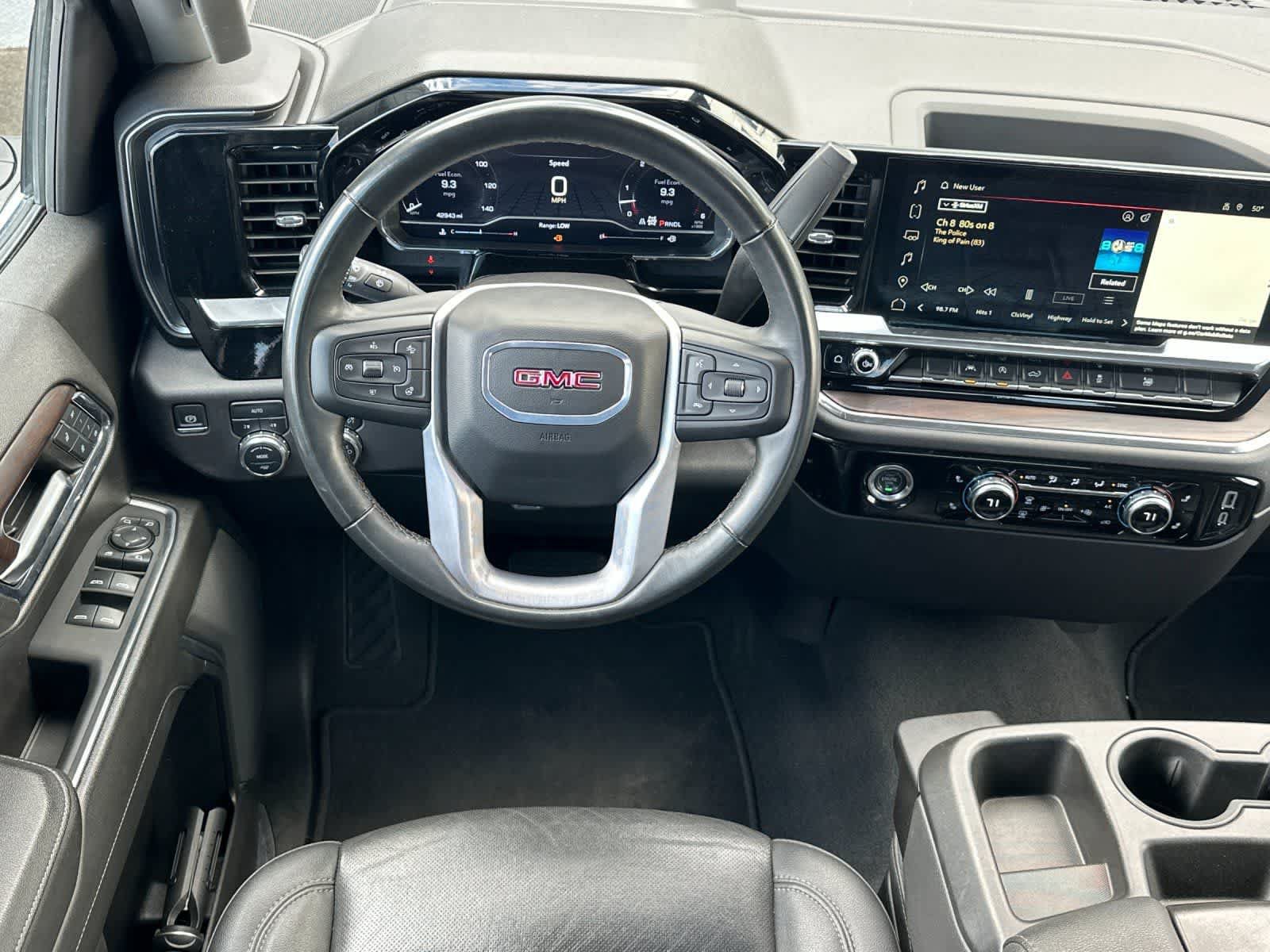 Used 2024 GMC Sierra 1500 SLT AWD/4WD image 14