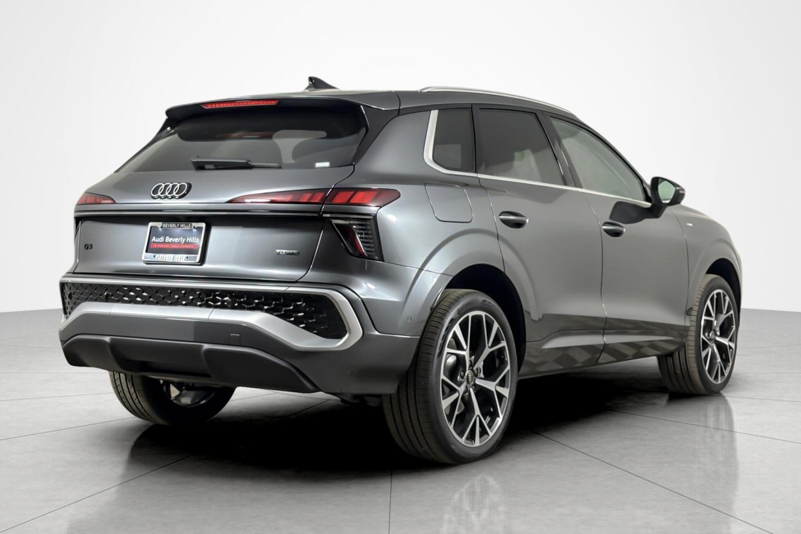 New 2026 Audi Q3 quattro 2.0T AWD/4WD image 6