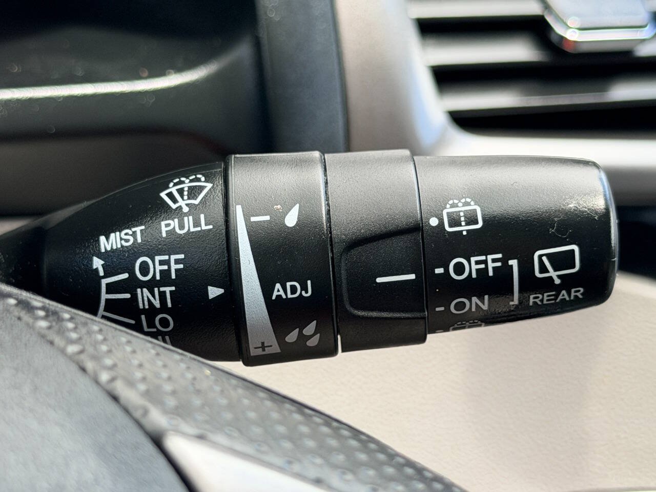 Used 2015 Honda Odyssey LX image 34