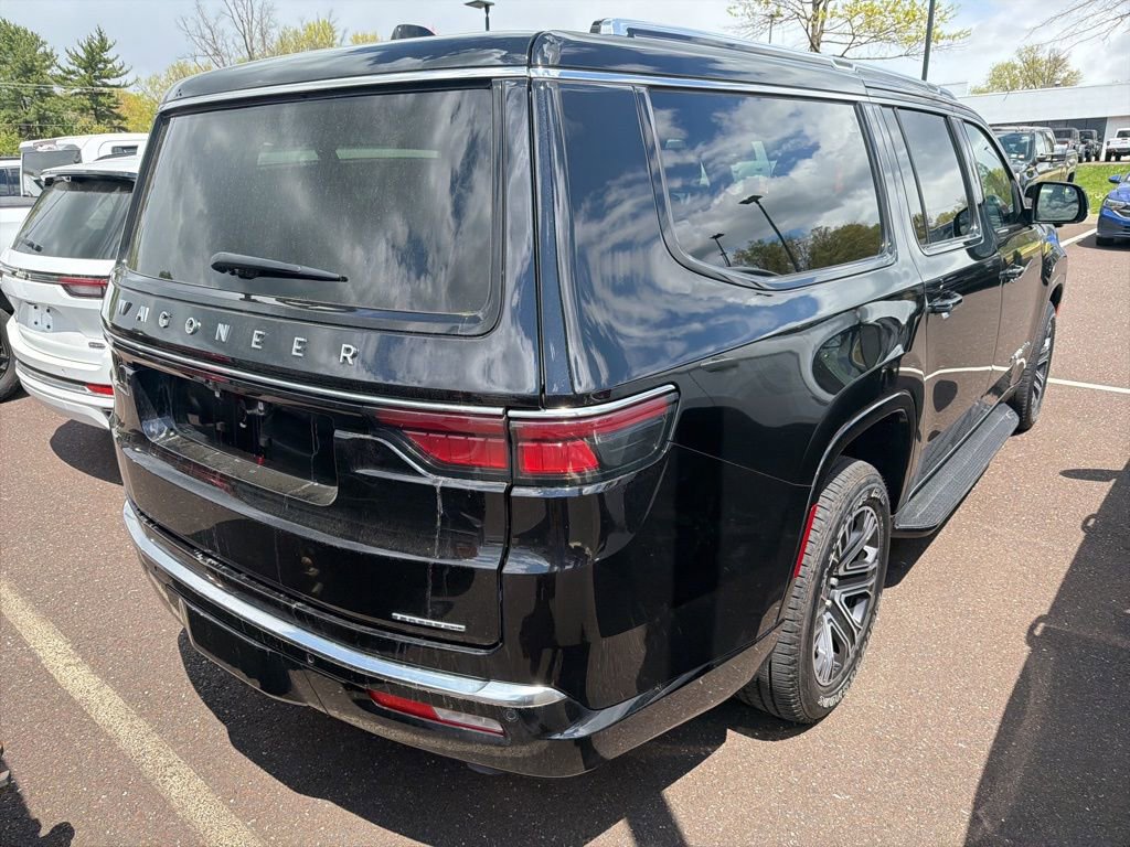 Used 2024 Jeep Wagoneer L Series II image 2