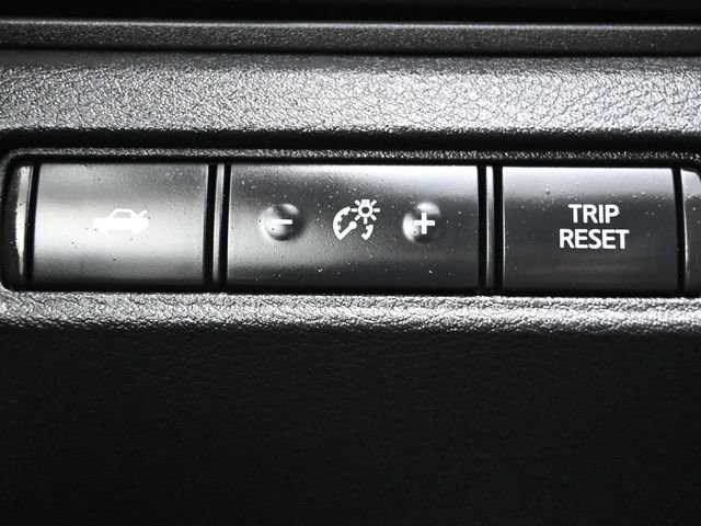 Used 2022 Nissan Altima 2.0 SR FWD image 22