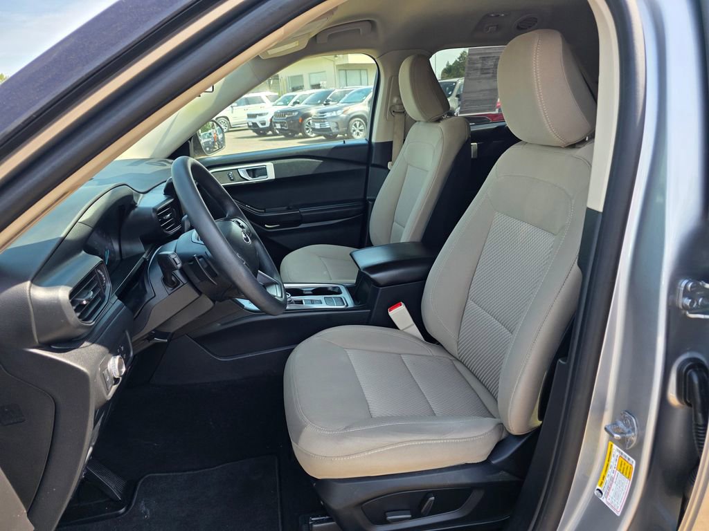 Used 2020 Ford Explorer 2WD image 4