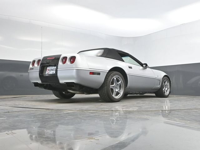 Used 1996 Chevrolet Corvette Convertible RWD image 27