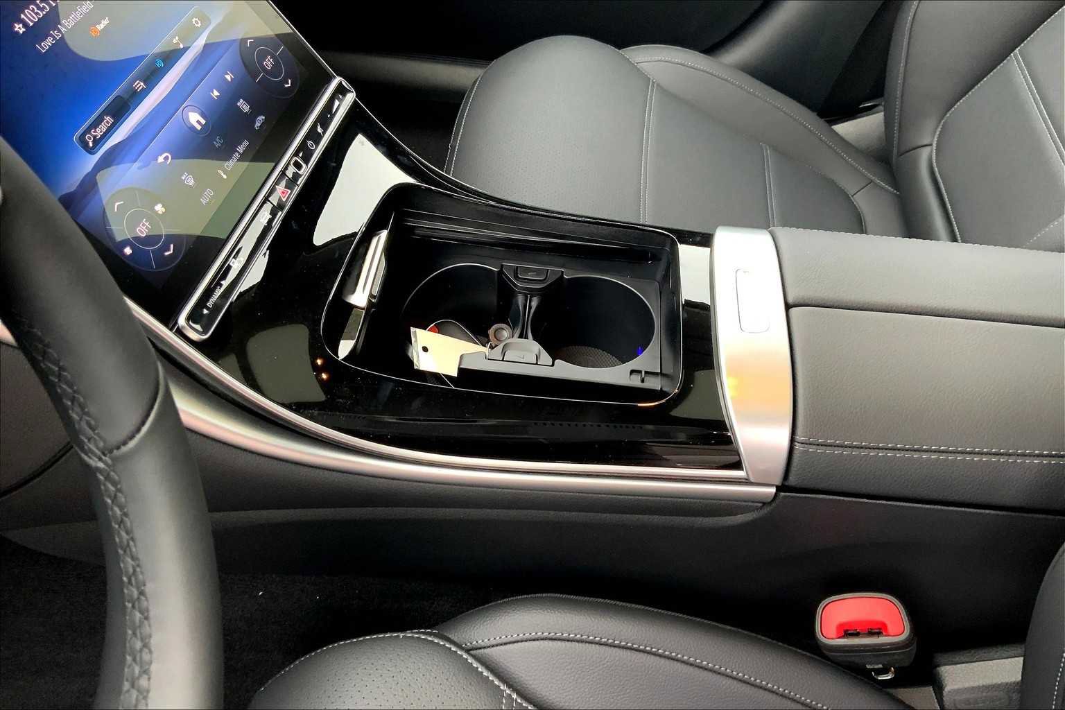 Certified 2025 Mercedes-Benz C 300 Sedan image 10