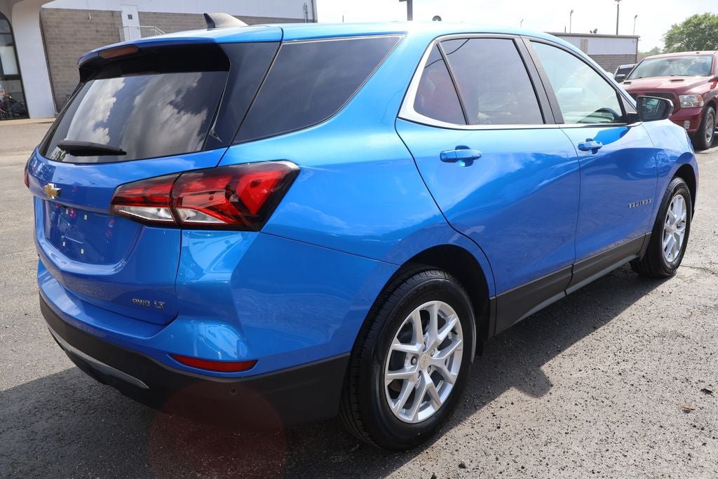 Used 2024 Chevrolet Equinox LT AWD/4WD image 3