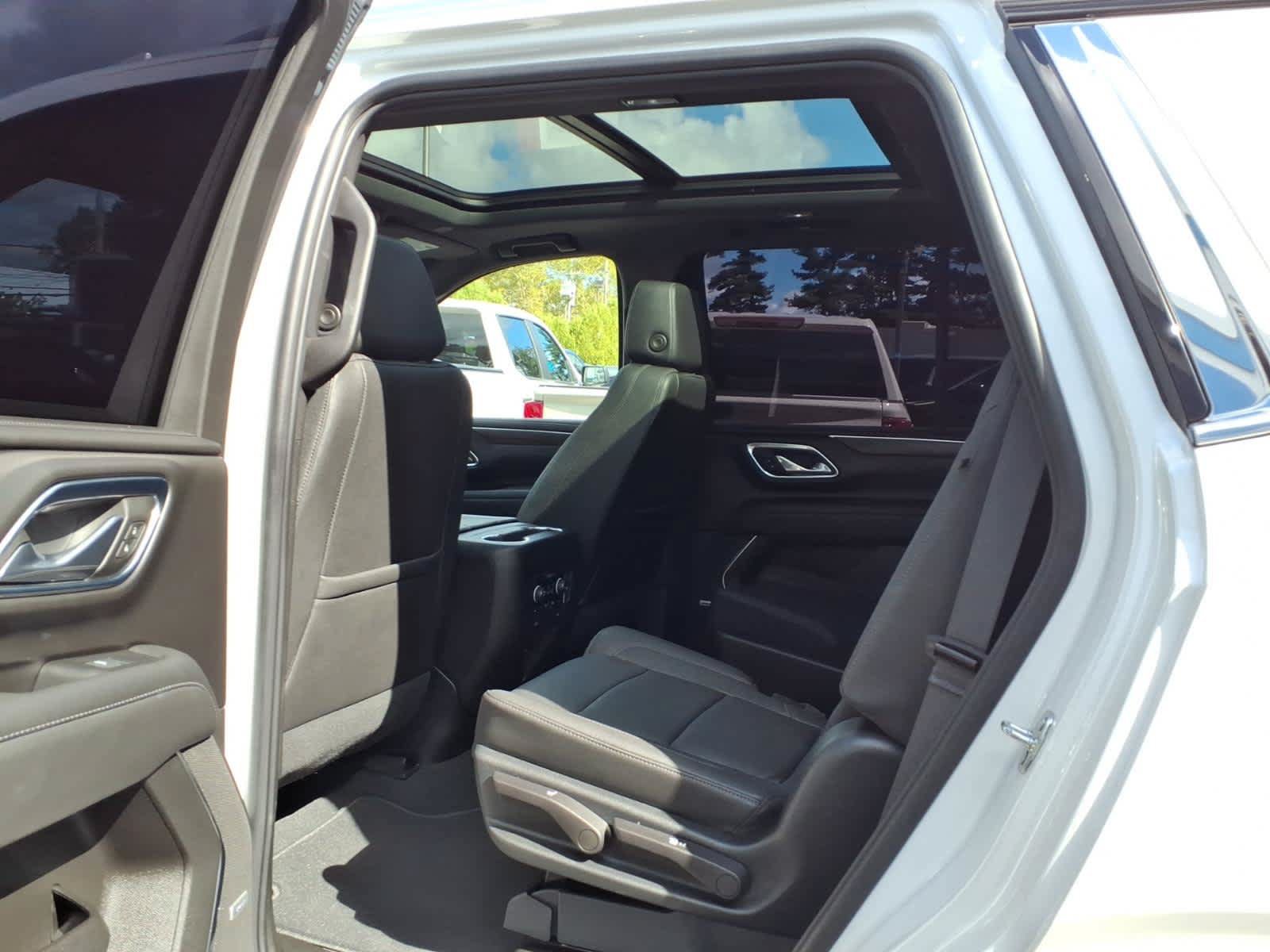 Certified 2023 Chevrolet Tahoe LT w/ Luxury Package AWD/4WD image 17