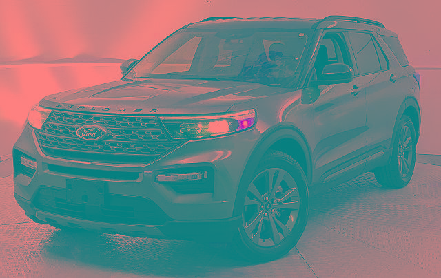Certified 2024 Ford Explorer XLT w/ Equipment Group 202A RWD image 6