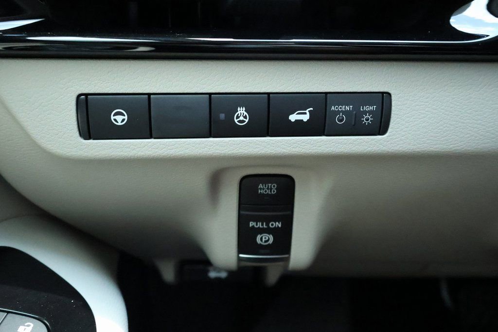 New 2025 Nissan Murano SL image 16