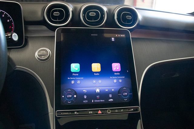 Used 2025 Mercedes-Benz C 300 4MATIC Sedan image 32