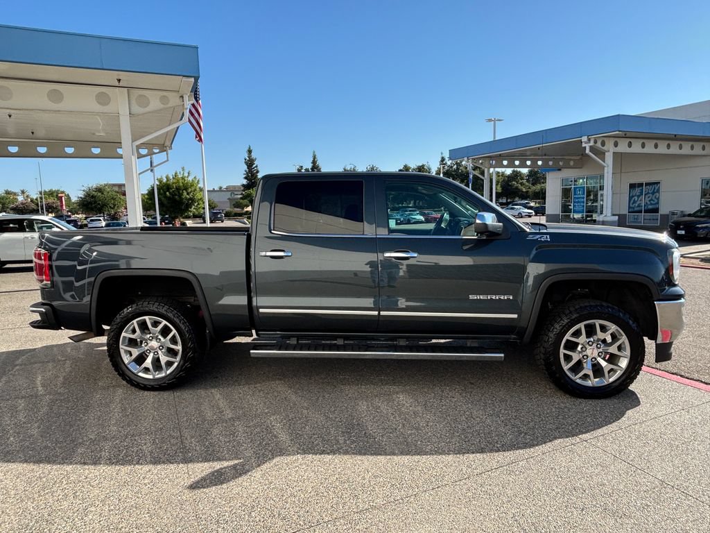 Used 2018 GMC Sierra 1500 SLT AWD/4WD image 4