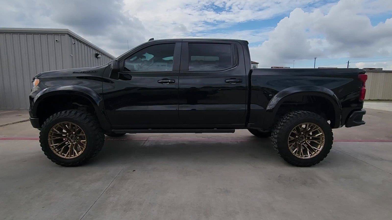 Used 2023 Chevrolet Silverado 1500 RST w/ LPO, Dark Essentials Package AWD/4WD image 5
