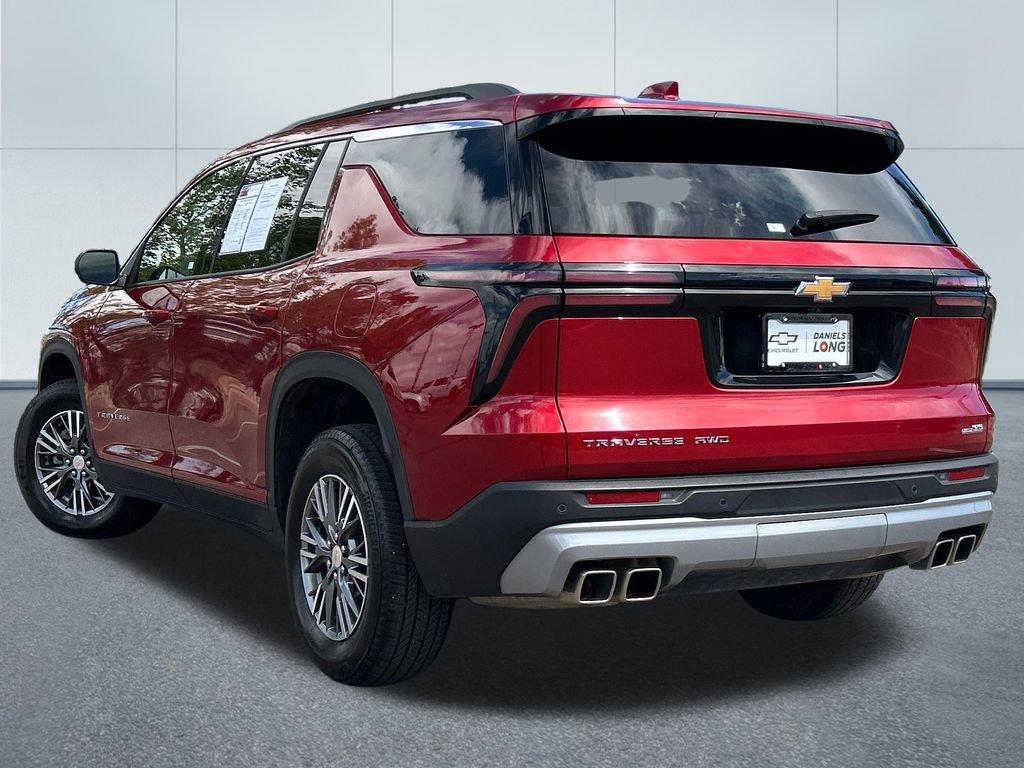 Used 2025 Chevrolet Traverse LT AWD/4WD image 36