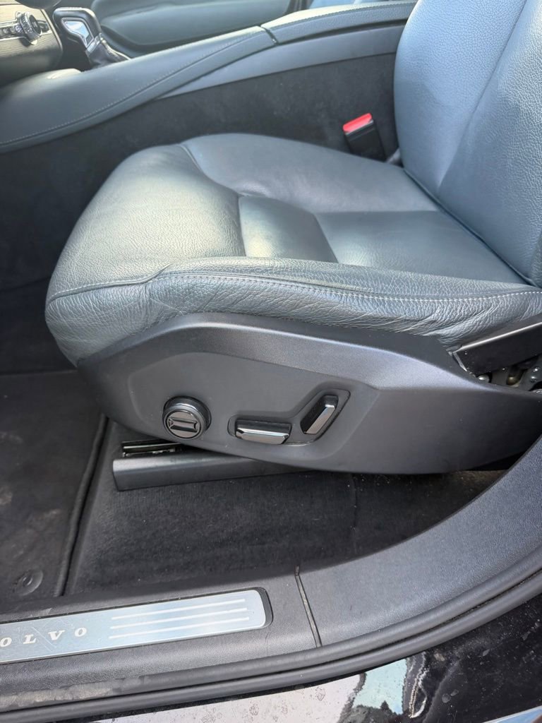 Used 2020 Volvo XC90 T6 Momentum image 16