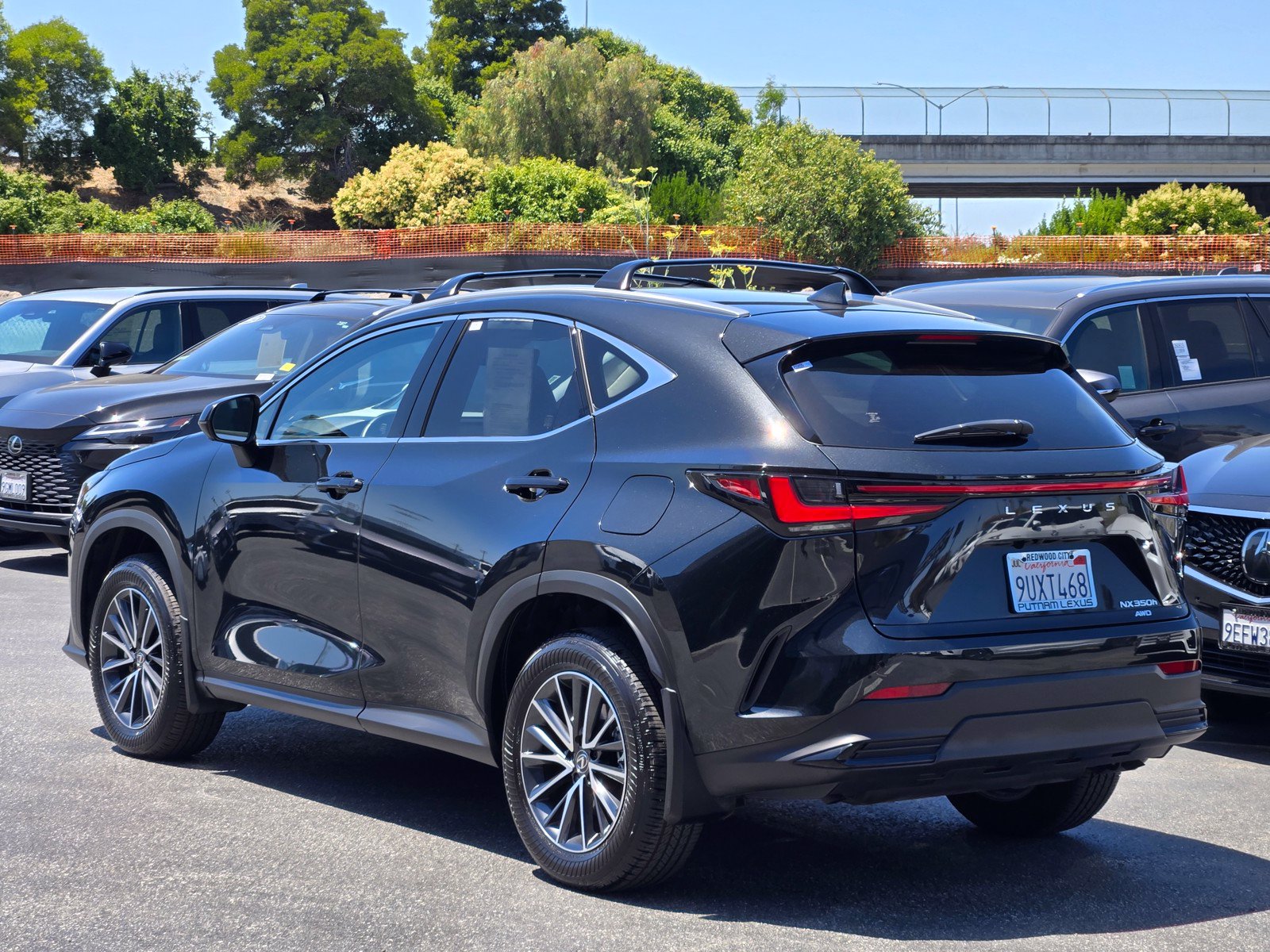 Used 2025 Lexus NX 350h AWD w/ Accessory Package (2T) image 6