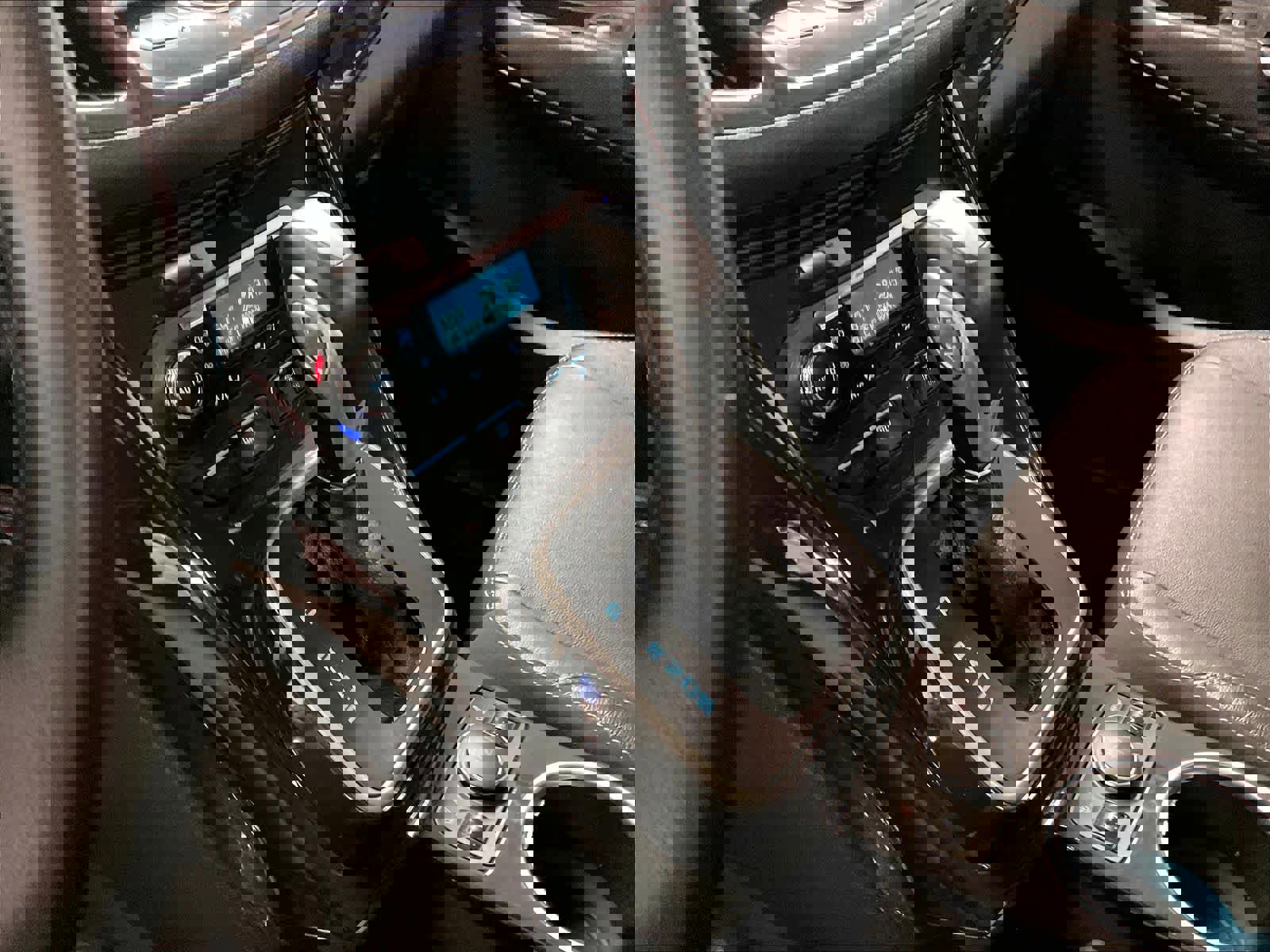 Used 2014 Ford Escape Titanium w/ Equipment Group 401A image 18