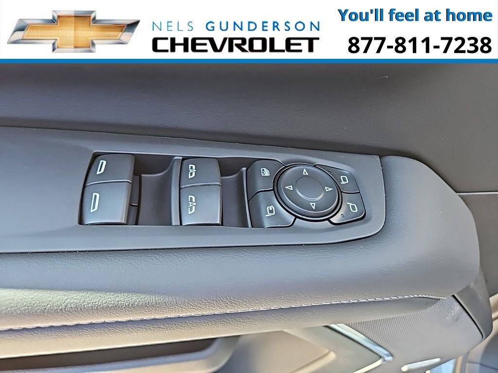 New 2025 Chevrolet Suburban LT w/ Advanced Technology Package image 23