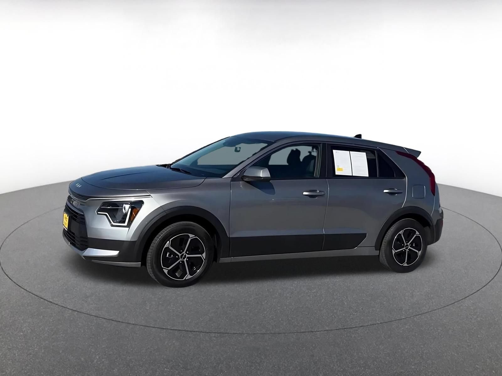 Used 2026 Kia Niro LX FWD image 8