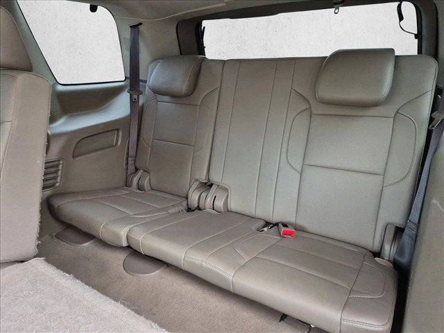 Used 2020 GMC Yukon SLT w/ Graphite Performance Edition AWD/4WD image 21