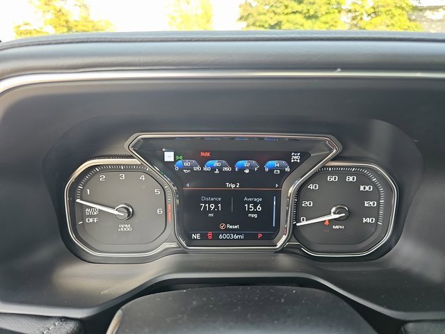 Used 2021 GMC Yukon XL Denali w/ Denali Premium Package image 21