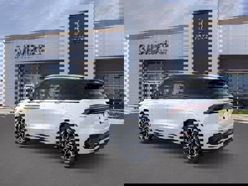 New 2026 Lincoln Nautilus Reserve image 26