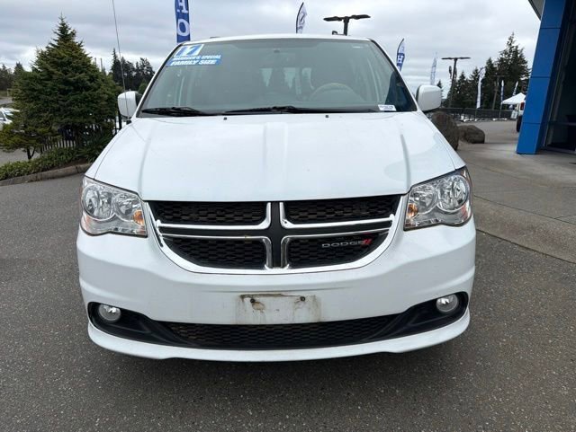 Used 2017 Dodge Grand Caravan SXT FWD image 3