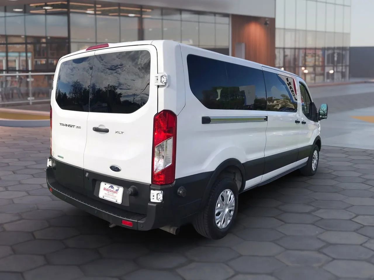 Used 2024 Ford Transit 350 XLT RWD image 5