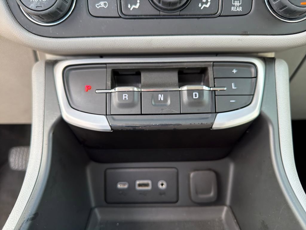 Certified 2022 GMC Terrain SLE w/ Driver Convenience Package image 26