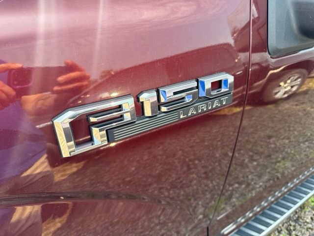 Used 2015 Ford F150 Lariat w/ Equipment Group 502A Luxury AWD/4WD image 5