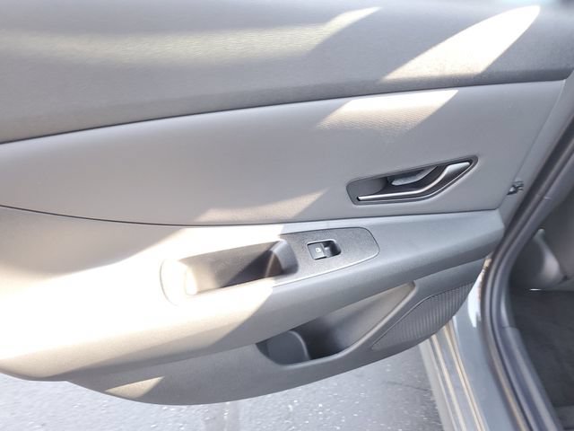 New 2026 Hyundai Elantra SEL Sport FWD image 14