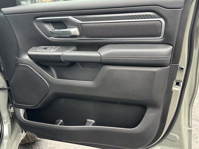 New 2026 RAM 1500 4x4 Crew Cab image 14