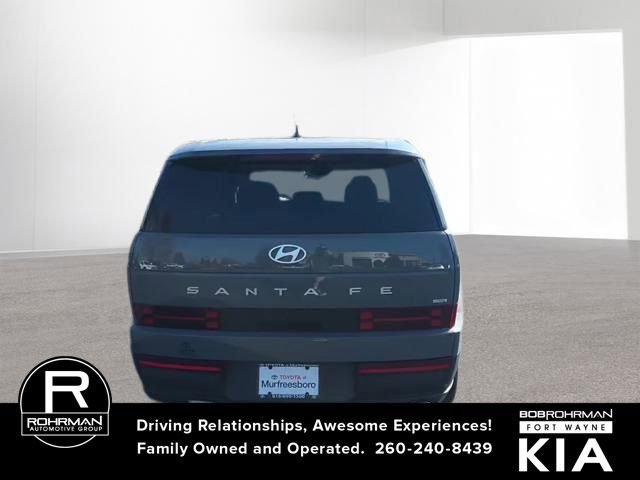 Used 2024 Hyundai Santa Fe SE image 3