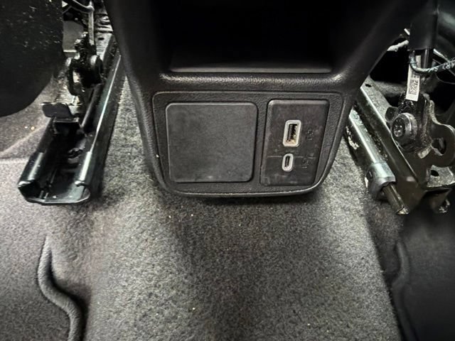 Used 2021 Buick Encore GX Preferred w/ Cold Weather Comfort Package AWD/4WD image 18