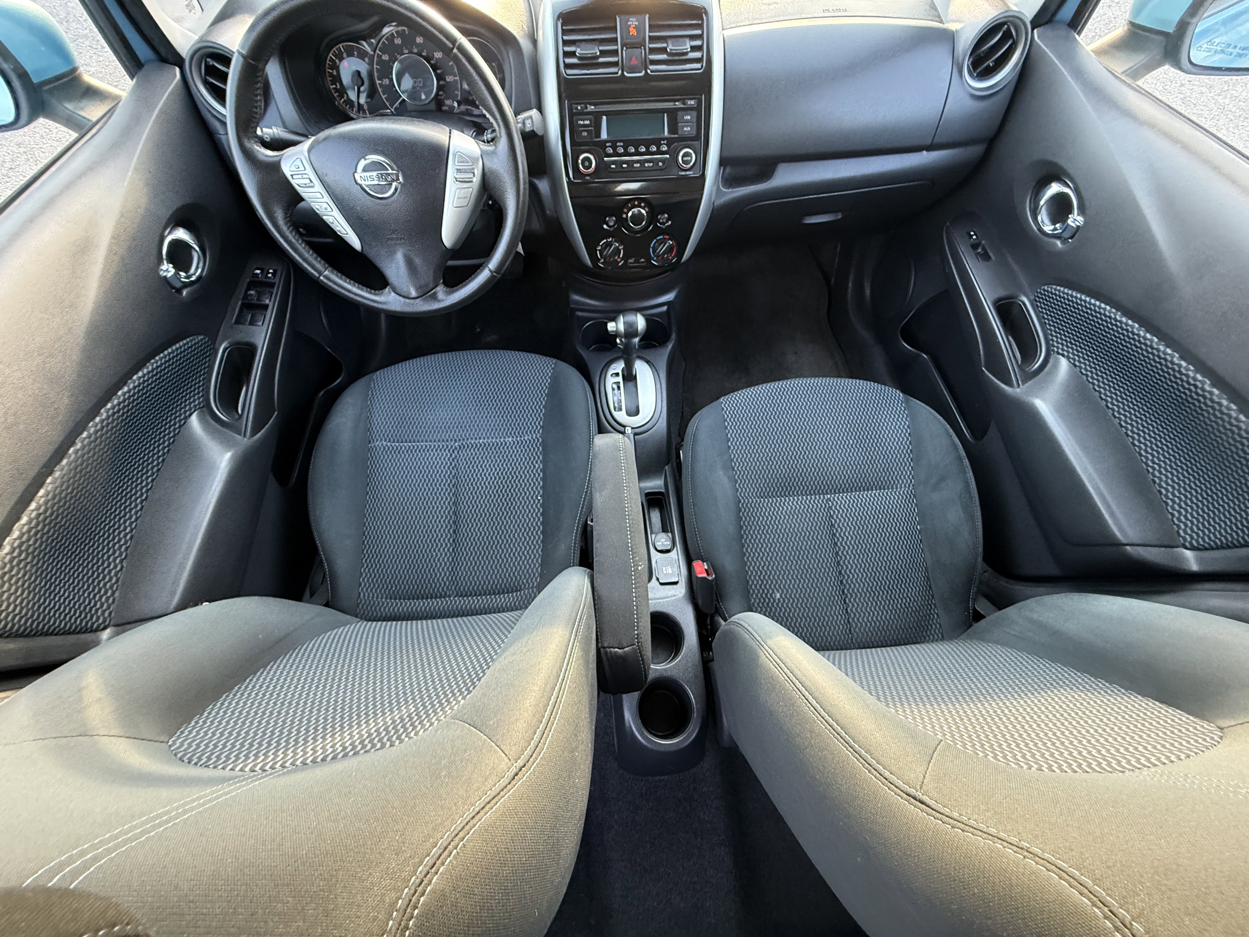 Used 2015 Nissan Versa Note SV image 2