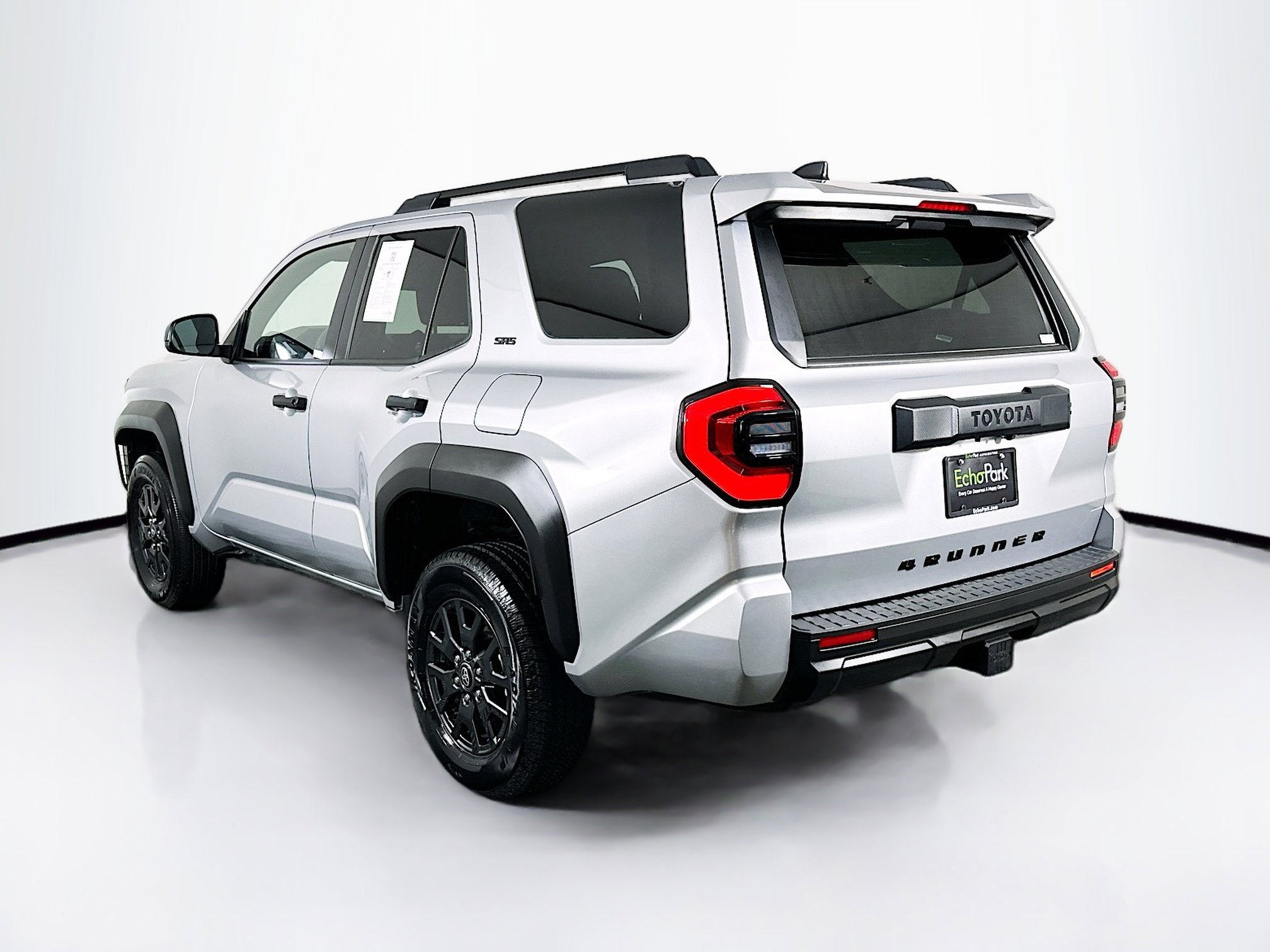Used 2025 Toyota 4Runner SR5 image 5
