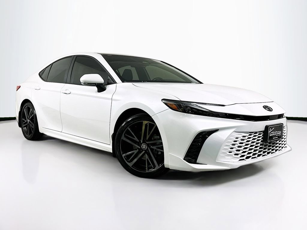 Used 2026 Toyota Camry XSE image 1