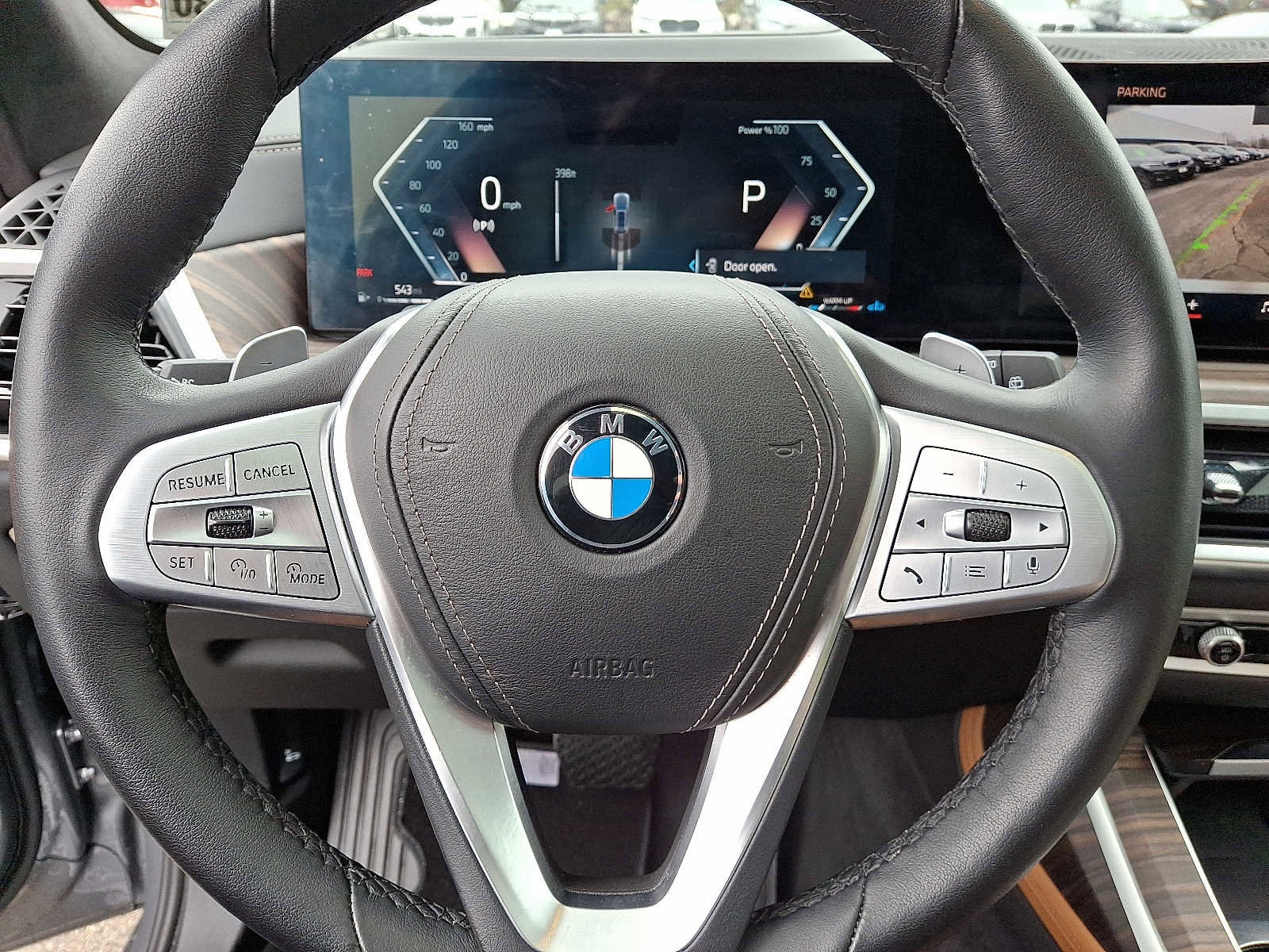 Used 2025 BMW X7 xDrive40i w/ Premium Package AWD/4WD image 21