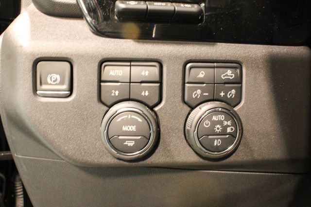 Used 2025 Chevrolet Silverado 1500 ZR2 w/ Technology Package AWD/4WD image 15