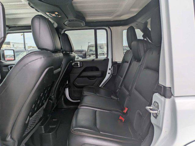 Used 2022 Jeep Wrangler Unlimited Rubicon AWD/4WD image 13