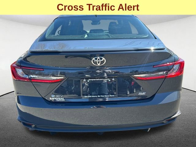 Used 2025 Toyota Camry SE image 9