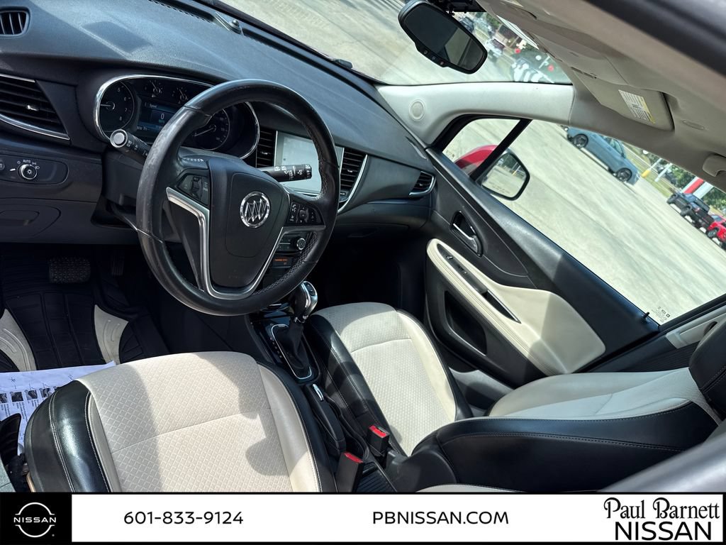 Used 2020 Buick Encore Preferred FWD image 18