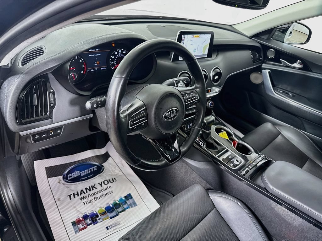 Used 2018 Kia Stinger Premium AWD/4WD image 9