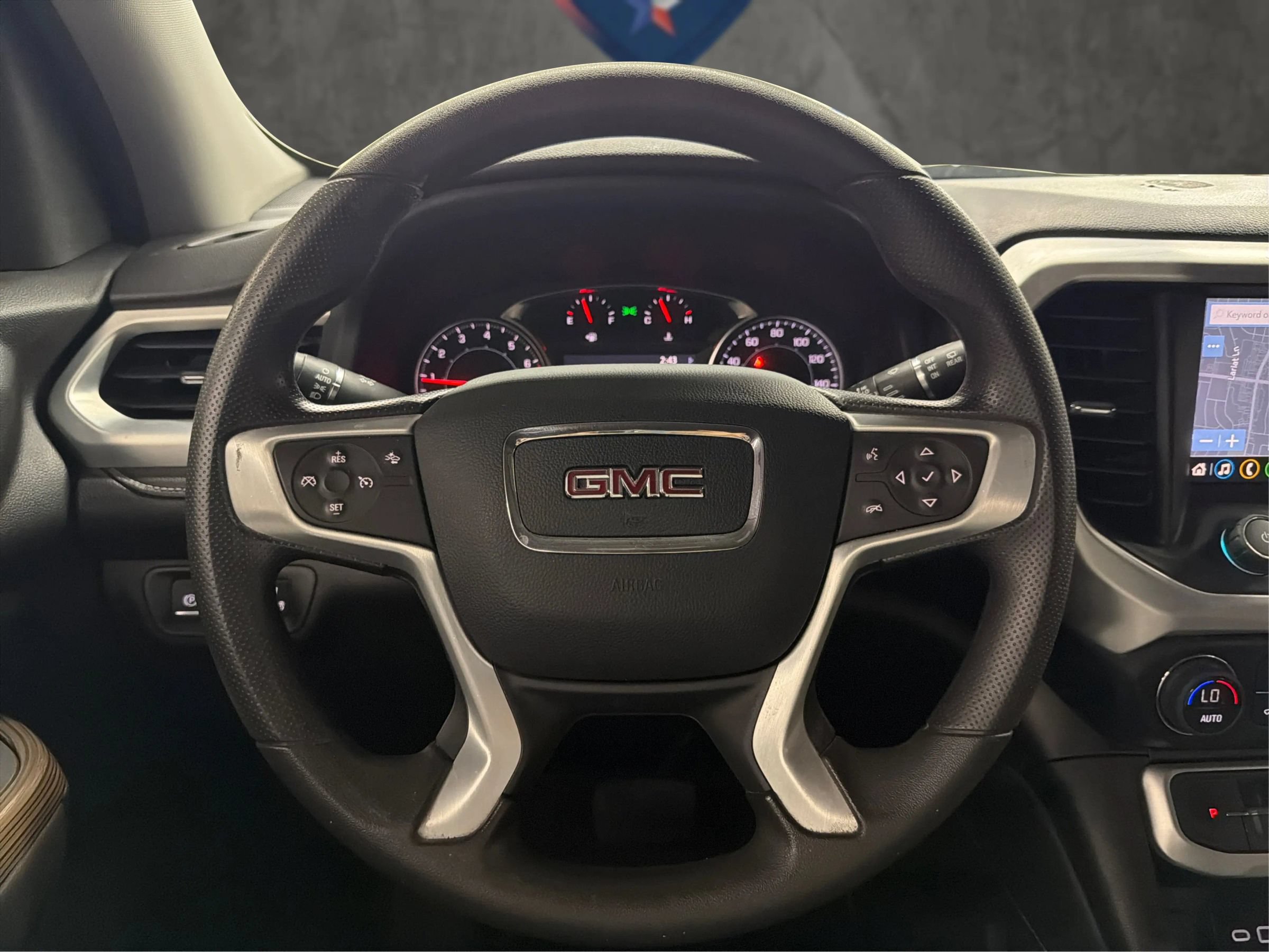 Used 2023 GMC Acadia SLE w/ Driver Convenience Package FWD image 34