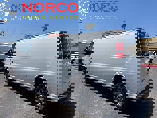 Used 2021 Chevrolet Express 2500 Extended w/ Driver Convenience Package image 6