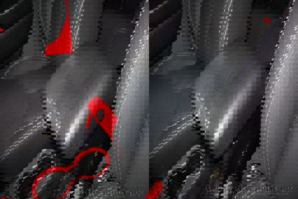 Used 2015 Jeep Wrangler Unlimited Sahara w/ Dual Top Group image 20