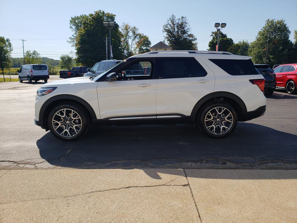 Used 2025 Ford Explorer Platinum image 5