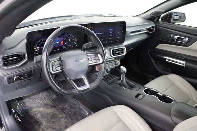 Used 2024 Ford Mustang Premium image 27