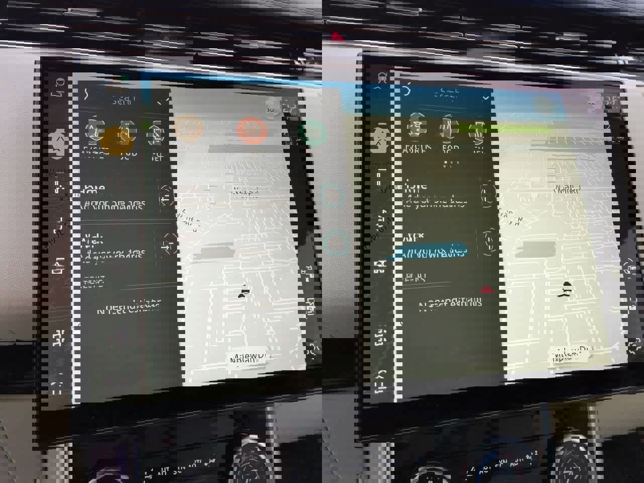 Certified 2023 Land Rover Range Rover SE image 30