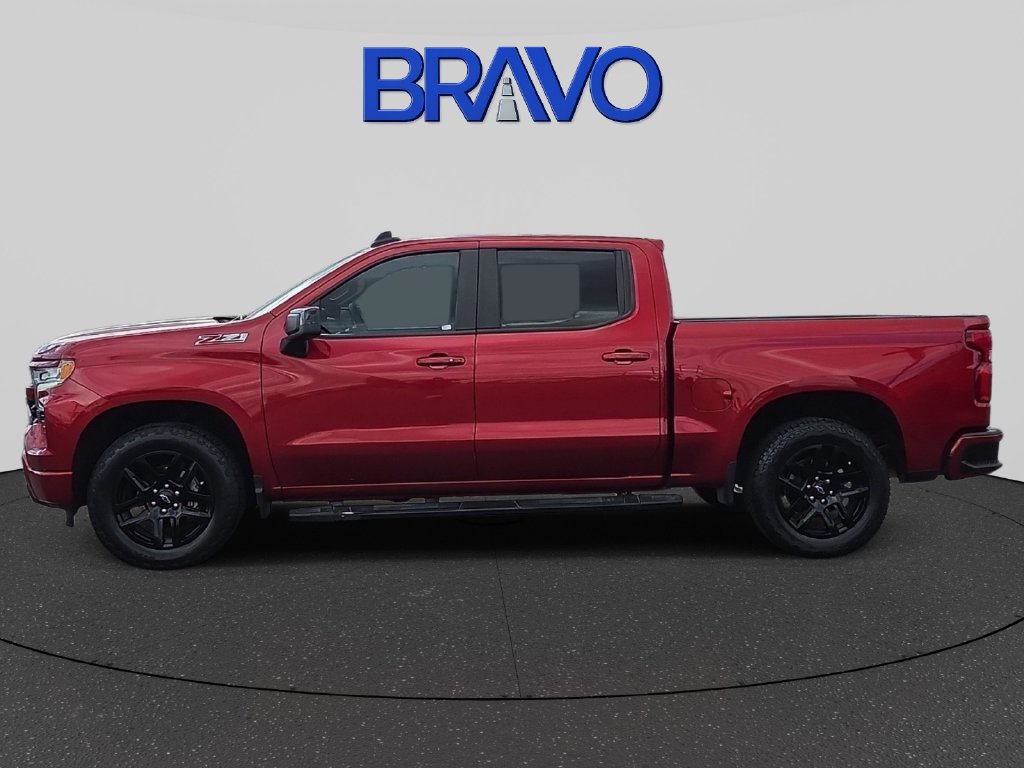 Used 2024 Chevrolet Silverado 1500 RST w/ Z71 Off-Road Package AWD/4WD image 2